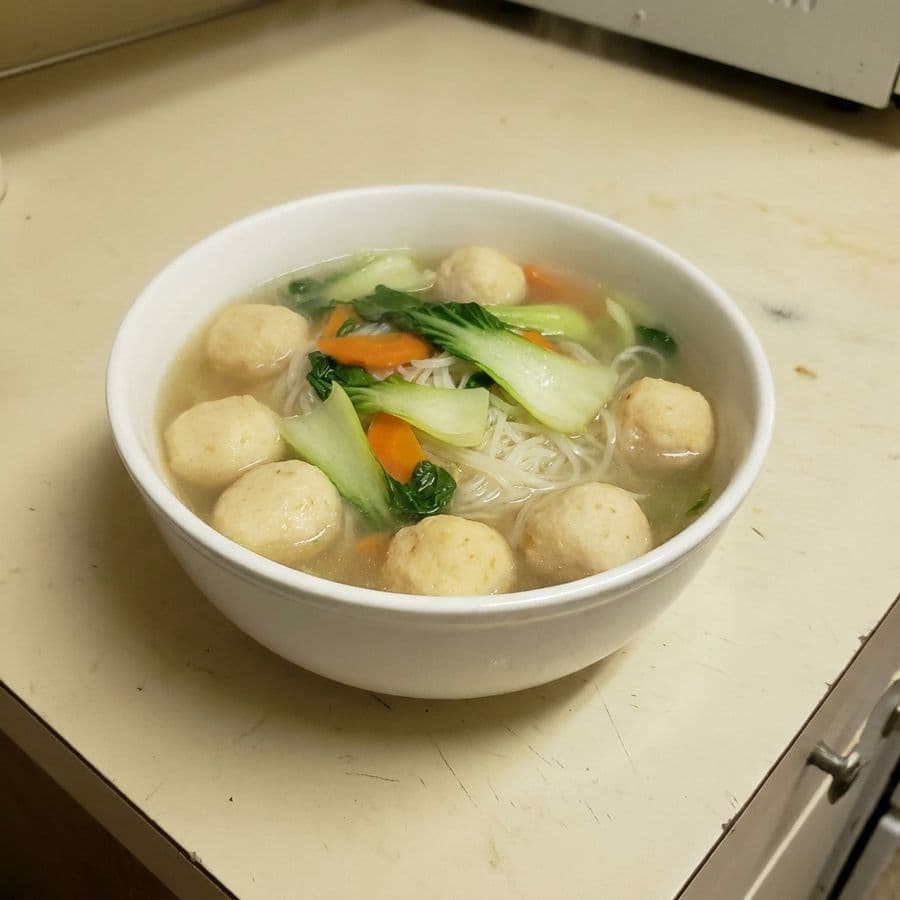 33. Fish Balls Vegetable Noodle Soup