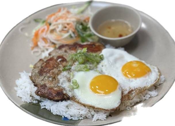 44. Lemon Grass Chicken, 2 fried egg with Rice